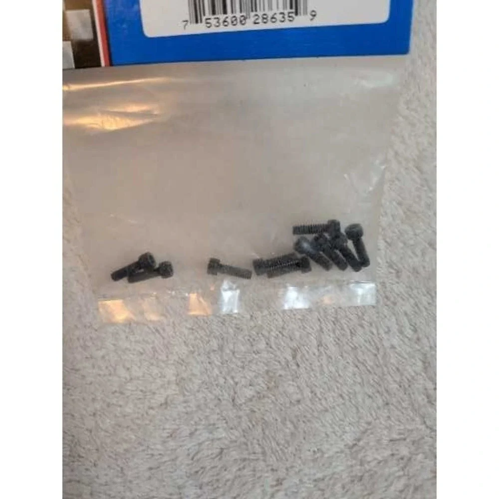 Duratrax DTXC8635 Screw 4-40 x 3/8